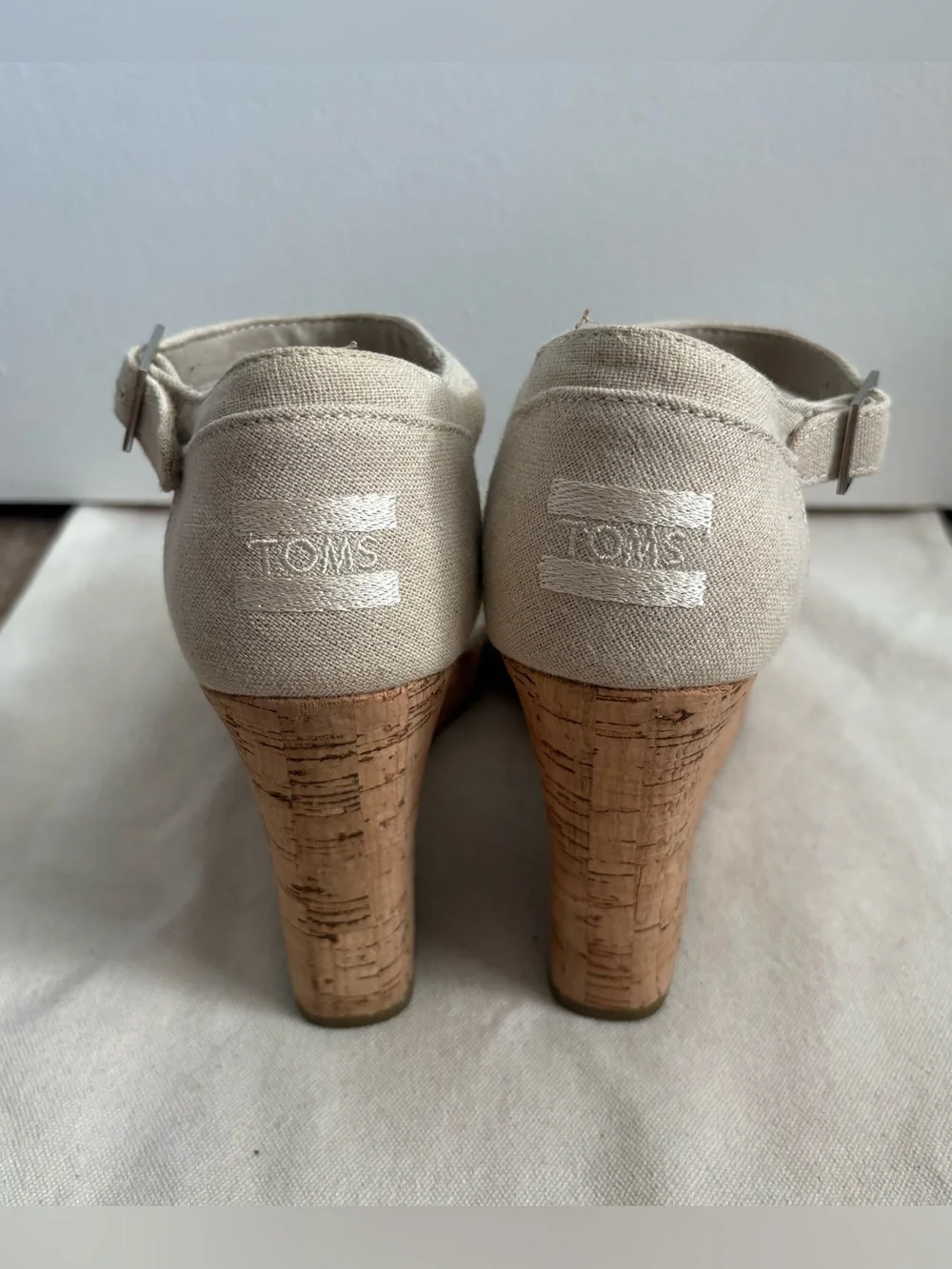 TOMS Women’s Beige Canvas Wedge Sandals Ankle Strap Buckle US 9